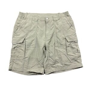 Columbia Titanium Shorts Men Large Tan 9" Cargo Omni Shade Nylon Outdoor Hike‎